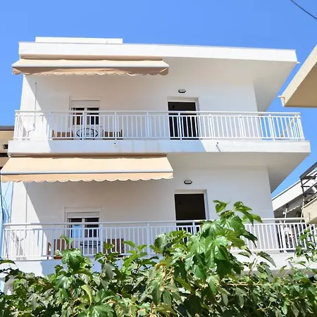 Apartment Georgias Haraki